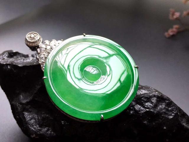 翡翠促销文案翡翠知识文案有趣-第2张图片-翡翠网 翡翠促销文案翡翠知识文案有趣-第2张图片-翡翠网