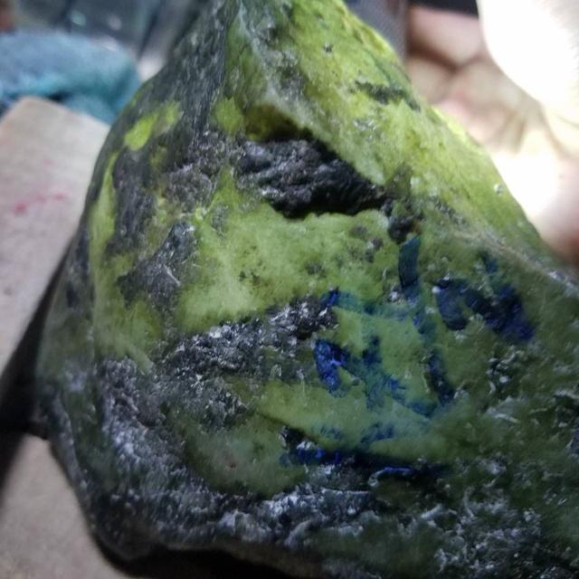 翡翠原石叫什么灰卡翡翠原石-第3张图片-翡翠网 翡翠原石叫什么灰卡翡翠原石-第3张图片-翡翠网