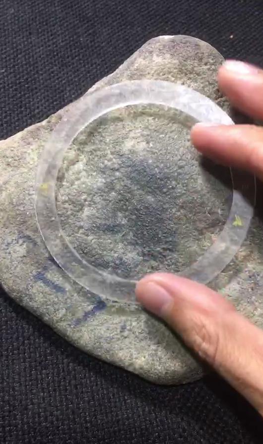 会卡沙皮原石翡翠原石翻沙皮料图解-第1张图片-翡翠网 会卡沙皮原石翡翠原石翻沙皮料图解-第1张图片-翡翠网