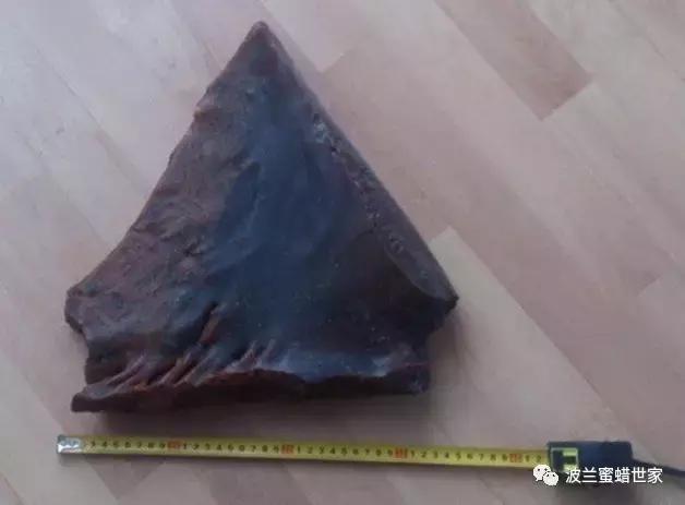 蜜蜡翡翠原石图片蜜蜡原石怎么打磨-第8张图片-翡翠网 蜜蜡翡翠原石图片蜜蜡原石怎么打磨-第8张图片-翡翠网