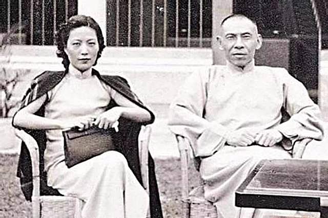 民国美女
翡翠玉手镯,民国翡翠手镯-第2张图片-翡翠网 民国美女
翡翠玉手镯,民国翡翠手镯-第2张图片-翡翠网