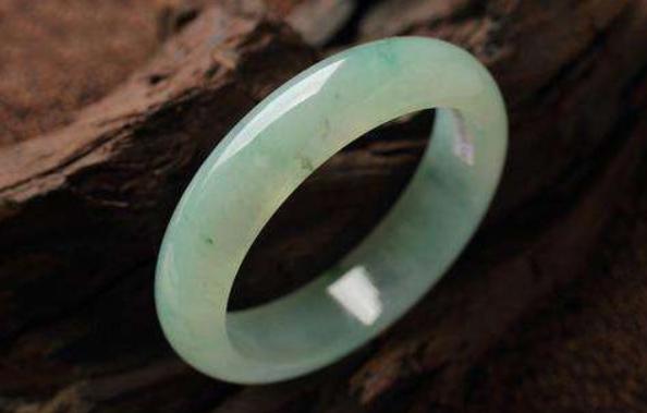 包含翡翠原石知识入门的词条-第8张图片-翡翠网 包含翡翠原石知识入门的词条-第8张图片-翡翠网