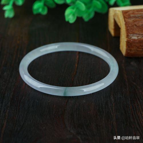 翡翠手镯广告图,玉手镯图片大全价格-第1张图片-翡翠网 翡翠手镯广告图,玉手镯图片大全价格-第1张图片-翡翠网