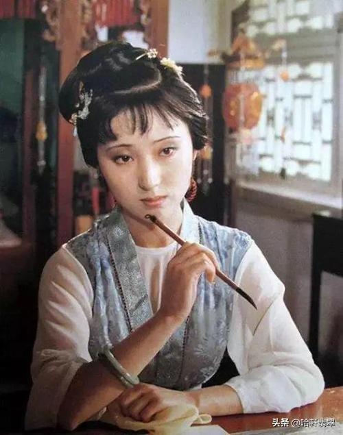 翡翠手镯广告图,玉手镯图片大全价格-第3张图片-翡翠网 翡翠手镯广告图,玉手镯图片大全价格-第3张图片-翡翠网