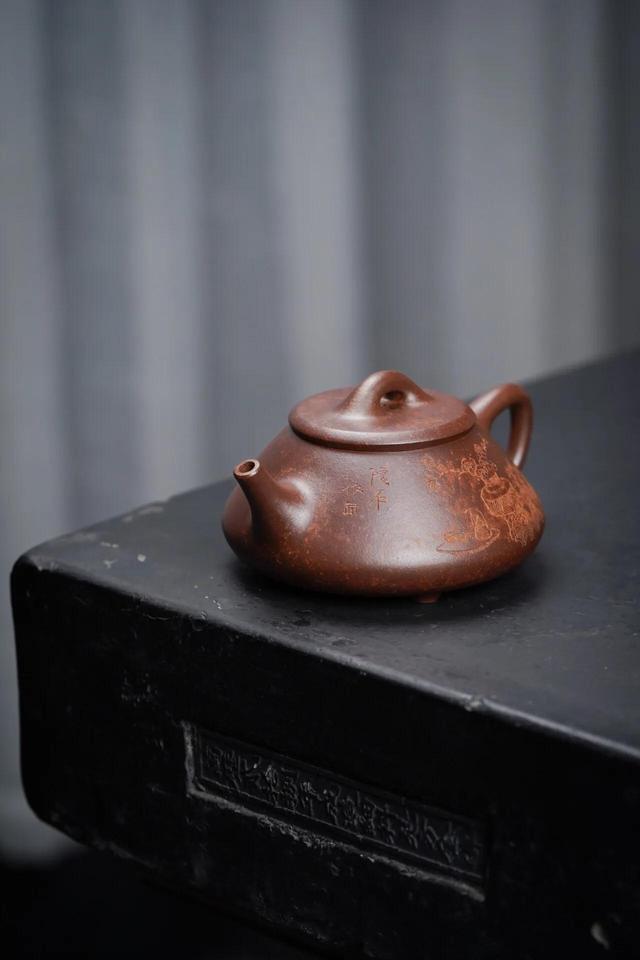 咋样鉴别紫砂壶紫砂壶鉴别翡翠知识-第6张图片-翡翠网 咋样鉴别紫砂壶紫砂壶鉴别翡翠知识-第6张图片-翡翠网