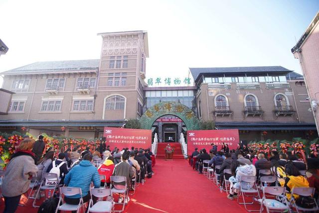 翡翠入门书籍,关于翡翠需要了解的知识-第1张图片-翡翠网 翡翠入门书籍,关于翡翠需要了解的知识-第1张图片-翡翠网