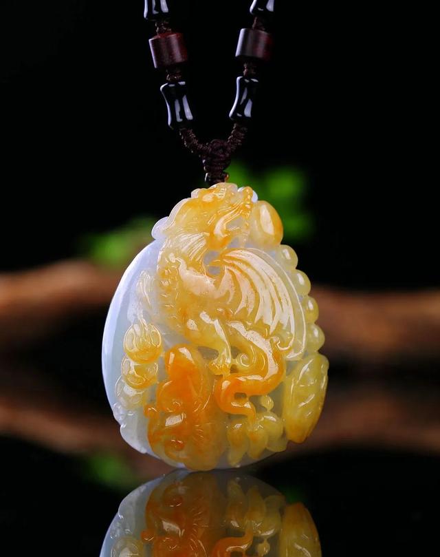 黄翡翠近几年的价格,黄翡翠价格-第5张图片-翡翠网 黄翡翠近几年的价格,黄翡翠价格-第5张图片-翡翠网