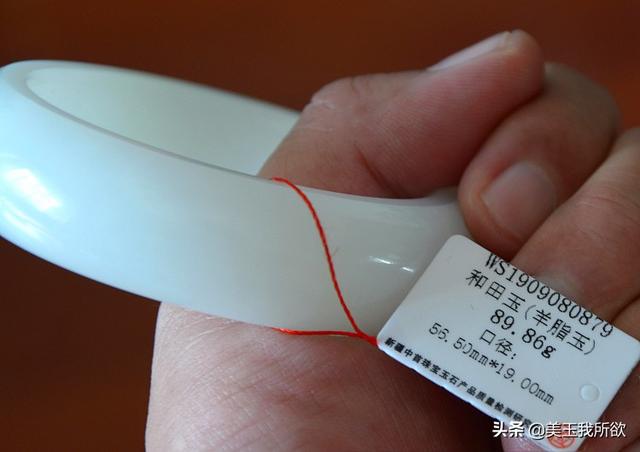 一千万满绿翡翠手镯,翡翠青花手镯价格表-第7张图片-翡翠网 一千万满绿翡翠手镯,翡翠青花手镯价格表-第7张图片-翡翠网