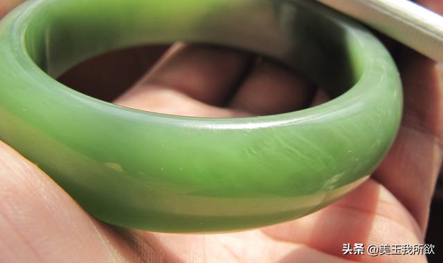 一千万满绿翡翠手镯,翡翠青花手镯价格表-第45张图片-翡翠网 一千万满绿翡翠手镯,翡翠青花手镯价格表-第45张图片-翡翠网