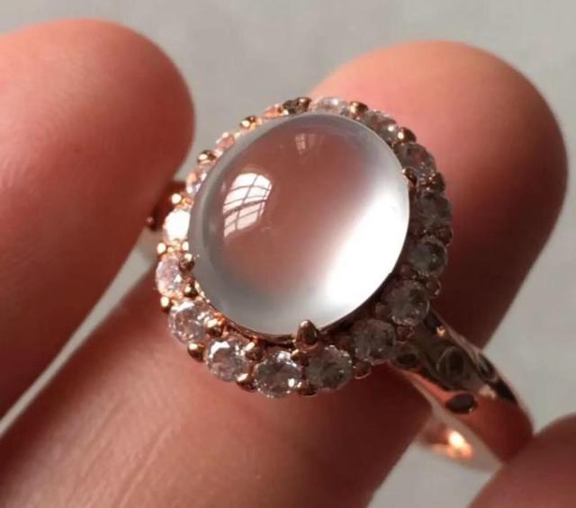 关于翡翠戒面价格的信息-第1张图片-翡翠网