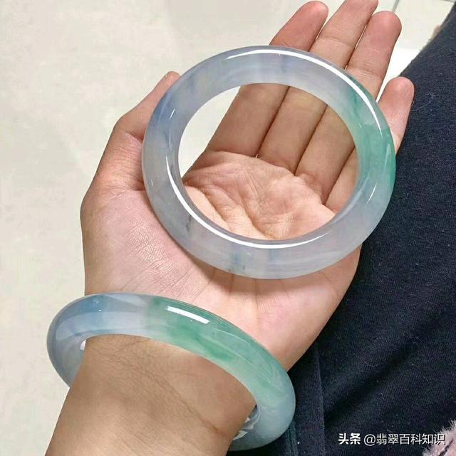 翡翠的基本知识百科的简单介绍-第2张图片-翡翠网 翡翠的基本知识百科的简单介绍-第2张图片-翡翠网