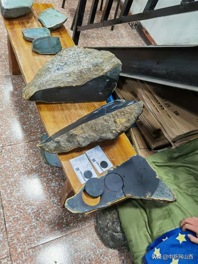 太原卖翡翠的地方山西有翡翠原石吗-第3张图片-翡翠网