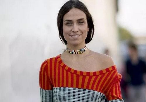 翡翠手镯和耳饰搭配图翡翠手镯会越戴越透吗-第4张图片-翡翠网 翡翠手镯和耳饰搭配图翡翠手镯会越戴越透吗-第4张图片-翡翠网