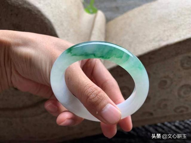 银元鉴定翡翠知识哪里有翡翠鉴定-第1张图片-翡翠网 银元鉴定翡翠知识哪里有翡翠鉴定-第1张图片-翡翠网