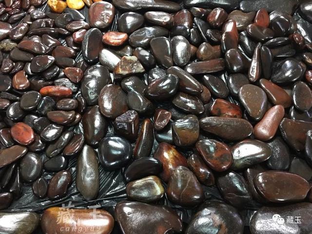 石佛寺翡翠批发价格南阳石佛寺玉器批发市场视频-第13张图片-翡翠网 石佛寺翡翠批发价格南阳石佛寺玉器批发市场视频-第13张图片-翡翠网