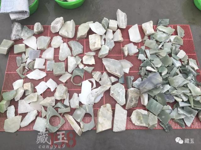 石佛寺翡翠批发价格南阳石佛寺玉器批发市场视频-第18张图片-翡翠网 石佛寺翡翠批发价格南阳石佛寺玉器批发市场视频-第18张图片-翡翠网