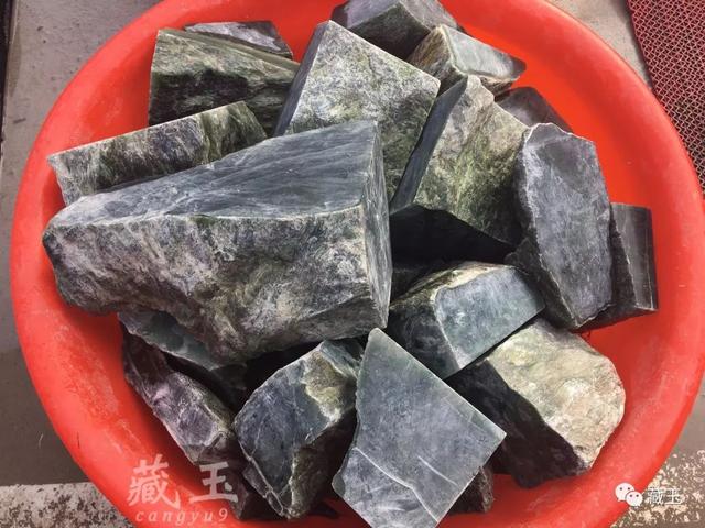 石佛寺翡翠批发价格南阳石佛寺玉器批发市场视频-第24张图片-翡翠网 石佛寺翡翠批发价格南阳石佛寺玉器批发市场视频-第24张图片-翡翠网