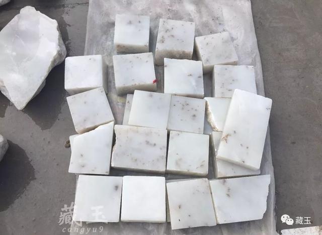 石佛寺翡翠批发价格南阳石佛寺玉器批发市场视频-第25张图片-翡翠网 石佛寺翡翠批发价格南阳石佛寺玉器批发市场视频-第25张图片-翡翠网