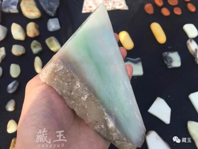 石佛寺翡翠批发价格南阳石佛寺玉器批发市场视频-第29张图片-翡翠网 石佛寺翡翠批发价格南阳石佛寺玉器批发市场视频-第29张图片-翡翠网