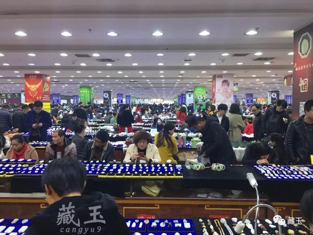 石佛寺翡翠批发价格南阳石佛寺玉器批发市场视频-第59张图片-翡翠网 石佛寺翡翠批发价格南阳石佛寺玉器批发市场视频-第59张图片-翡翠网