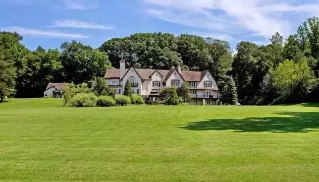 关于翡翠手镯80万的信息-第8张图片-翡翠网 关于翡翠手镯80万的信息-第8张图片-翡翠网