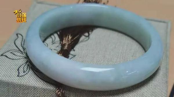 牛小强比赛视频牛小强翡翠知识-第1张图片-翡翠网 牛小强比赛视频牛小强翡翠知识-第1张图片-翡翠网