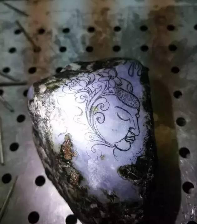 多彩翡翠原石贵吗,北京翡翠原石贵吗-第3张图片-翡翠网 多彩翡翠原石贵吗,北京翡翠原石贵吗-第3张图片-翡翠网