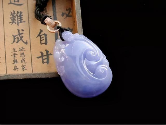 多彩翡翠原石贵吗,北京翡翠原石贵吗-第9张图片-翡翠网 多彩翡翠原石贵吗,北京翡翠原石贵吗-第9张图片-翡翠网