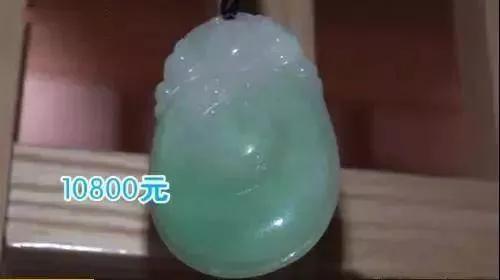 一万五的翡翠手镯算什么档次糯种手镯属于什么档次-第1张图片-翡翠网