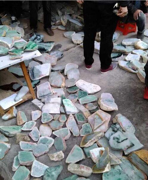 四会原石毛料市场,四会翡翠原石在哪-第10张图片-翡翠网 四会原石毛料市场,四会翡翠原石在哪-第10张图片-翡翠网