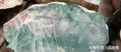 翡翠原石裂纹判断的简单介绍-第7张图片-翡翠网 翡翠原石裂纹判断的简单介绍-第7张图片-翡翠网