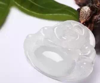 油青翡翠观音图片价格,高档油青翡翠-第15张图片-翡翠网