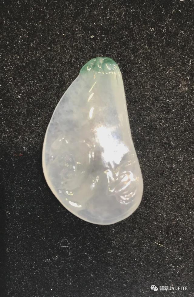 翡翠原石图片翡翠原石开窗为棉絮状-第4张图片-翡翠网