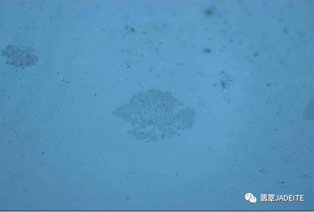翡翠原石图片翡翠原石开窗为棉絮状-第18张图片-翡翠网