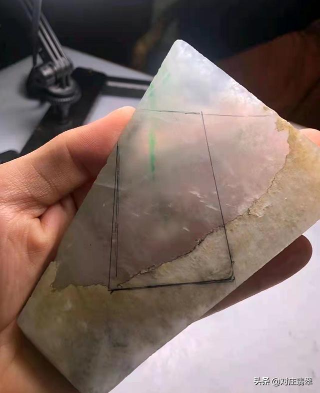 玉石翡翠原石翡翠玉石知识忙带-第3张图片-翡翠网 玉石翡翠原石翡翠玉石知识忙带-第3张图片-翡翠网