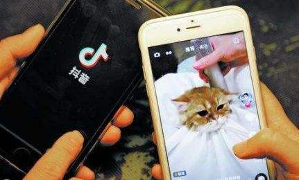 女孩天天点外卖抖音视频,抖音外卖来啦那个女的-第2张图片-翡翠网 女孩天天点外卖抖音视频,抖音外卖来啦那个女的-第2张图片-翡翠网