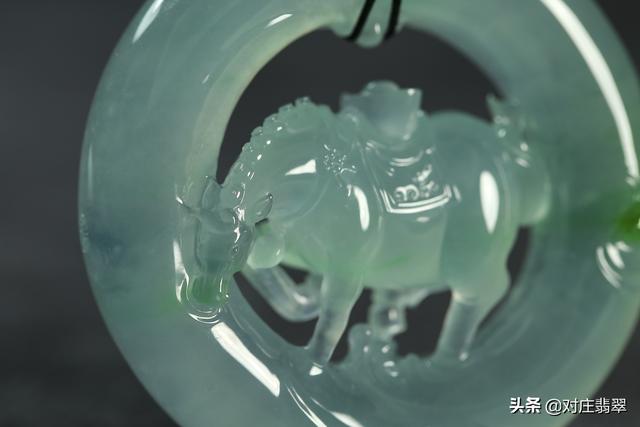 梦到制作翡翠手镯,梦见玉镯子断了什么意思-第10张图片-翡翠网 梦到制作翡翠手镯,梦见玉镯子断了什么意思-第10张图片-翡翠网