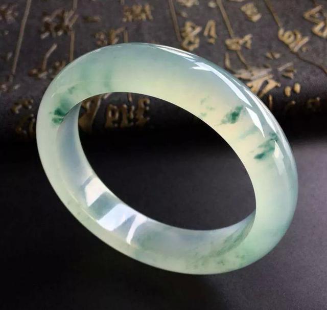 A货翡翠手镯翡翠手镯价格最新-第7张图片-翡翠网 A货翡翠手镯翡翠手镯价格最新-第7张图片-翡翠网