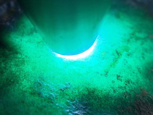 莫湾基冰晴种翡翠原石,翡翠原石什么场口好-第3张图片-翡翠网 莫湾基冰晴种翡翠原石,翡翠原石什么场口好-第3张图片-翡翠网