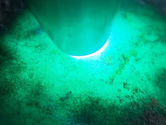 莫湾基冰晴种翡翠原石,翡翠原石什么场口好-第5张图片-翡翠网 莫湾基冰晴种翡翠原石,翡翠原石什么场口好-第5张图片-翡翠网