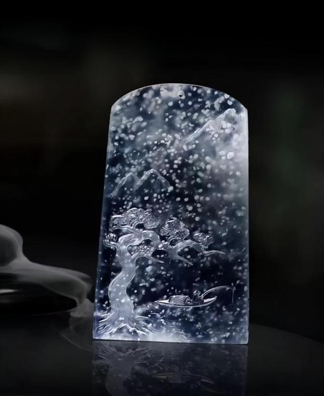 冰种翡翠原石特点,翡翠冰种辨别-第4张图片-翡翠网 冰种翡翠原石特点,翡翠冰种辨别-第4张图片-翡翠网