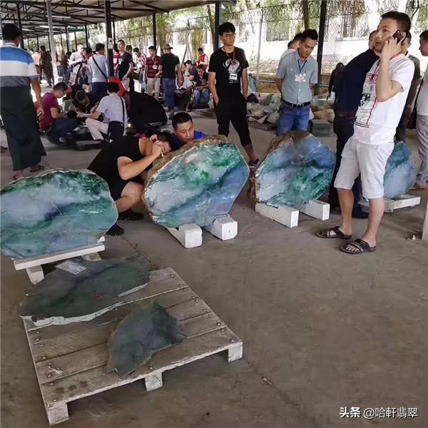 翡翠原石帝王裂怎么办的简单介绍-第1张图片-翡翠网 翡翠原石帝王裂怎么办的简单介绍-第1张图片-翡翠网