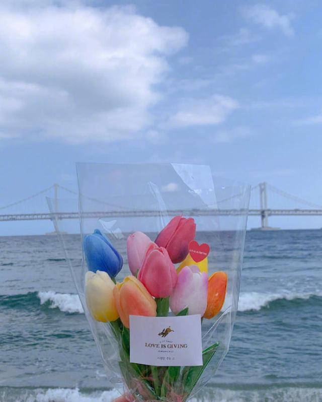 抖音晒娃的唯美句子,晒小孩的照片幽默说说-第2张图片-翡翠网