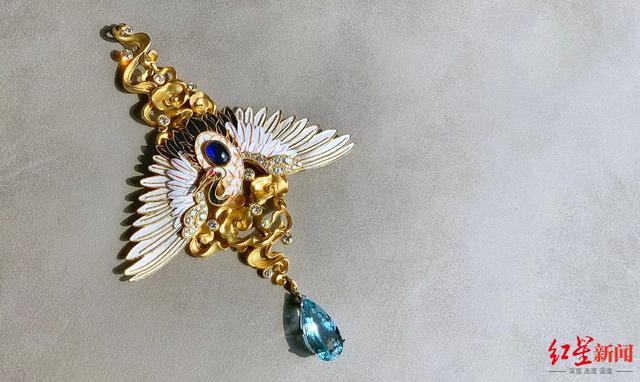 白色翡翠价格是多少,白胸翡翠价格-第7张图片-翡翠网 白色翡翠价格是多少,白胸翡翠价格-第7张图片-翡翠网