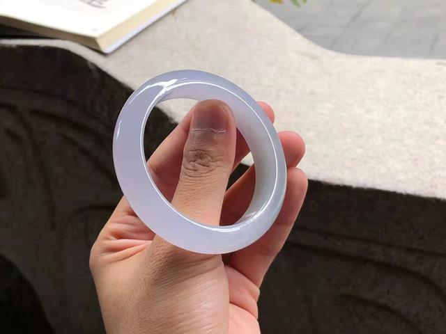 翡翠a货价格查询,一千多元的翡翠是a货吗-第3张图片-翡翠网