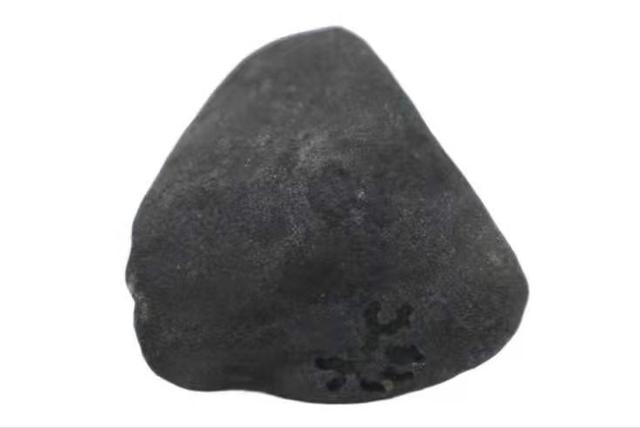 翡翠原石哪个好郑州玉器翡翠原石哪种好-第3张图片-翡翠网 翡翠原石哪个好郑州玉器翡翠原石哪种好-第3张图片-翡翠网