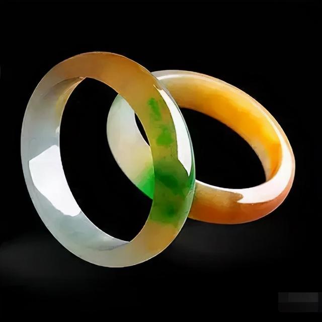 翡翠怎么看价格翡翠种水等级划分-第8张图片-翡翠网 翡翠怎么看价格翡翠种水等级划分-第8张图片-翡翠网