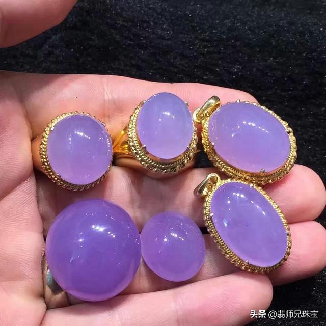 翡翠手镯荧光粉处理的简单介绍-第5张图片-翡翠网 翡翠手镯荧光粉处理的简单介绍-第5张图片-翡翠网