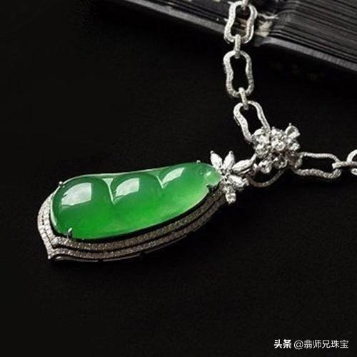 翡翠手镯荧光粉处理的简单介绍-第8张图片-翡翠网 翡翠手镯荧光粉处理的简单介绍-第8张图片-翡翠网