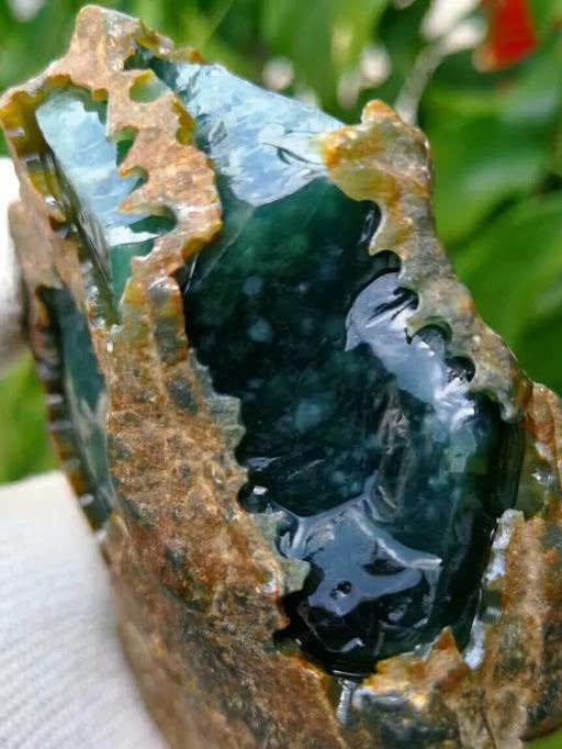 翁巴列翡翠原石特点,翡翠原石有几个场口-第12张图片-翡翠网 翁巴列翡翠原石特点,翡翠原石有几个场口-第12张图片-翡翠网